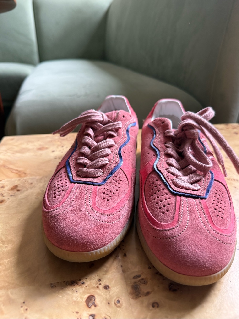 ALOHAS Pink Suede Low-Top Sneakers with Gum Sole - Picture 3 of 6